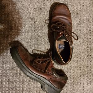 Dockers shoes Men's Size 13 Brown EUC see pics